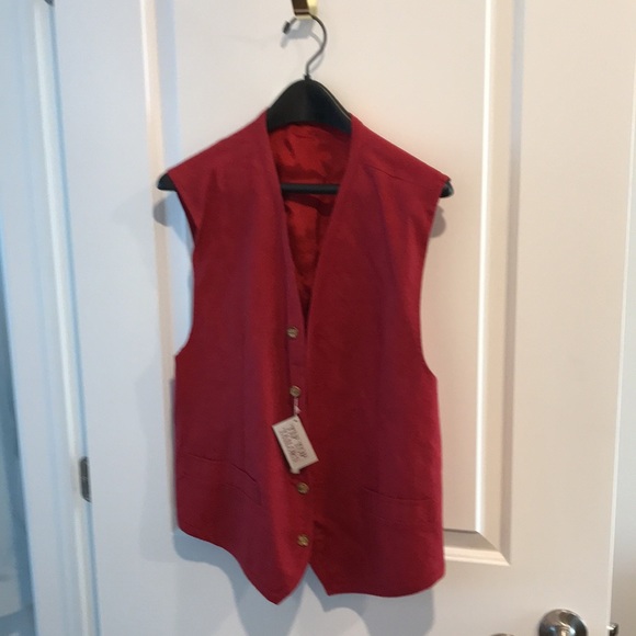 Tip Top jacket and vest in red. - Picture 3 of 12